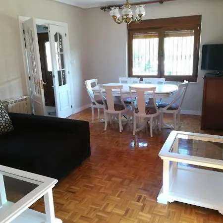 Higueras -casa Con Jardin- * Pomaluengo