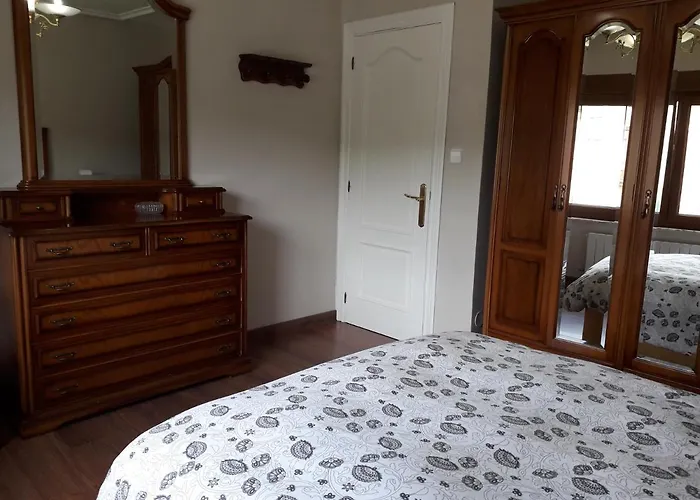 Prázdninový dům Higueras -casa Con Jardin- Pomaluengo